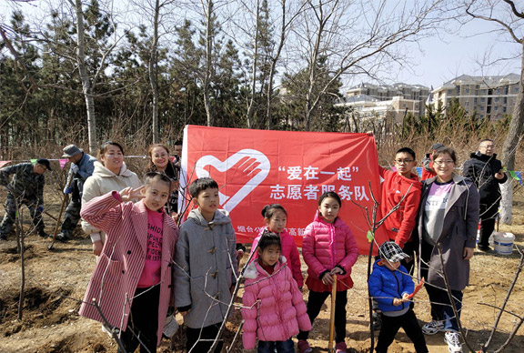 當(dāng)雷鋒月和植樹節(jié)相遇——相約春天，播種綠色，志愿精神薪火傳